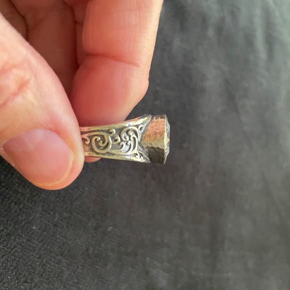 Grace & Heart "Ionia" Ring - Picture 3 of 4